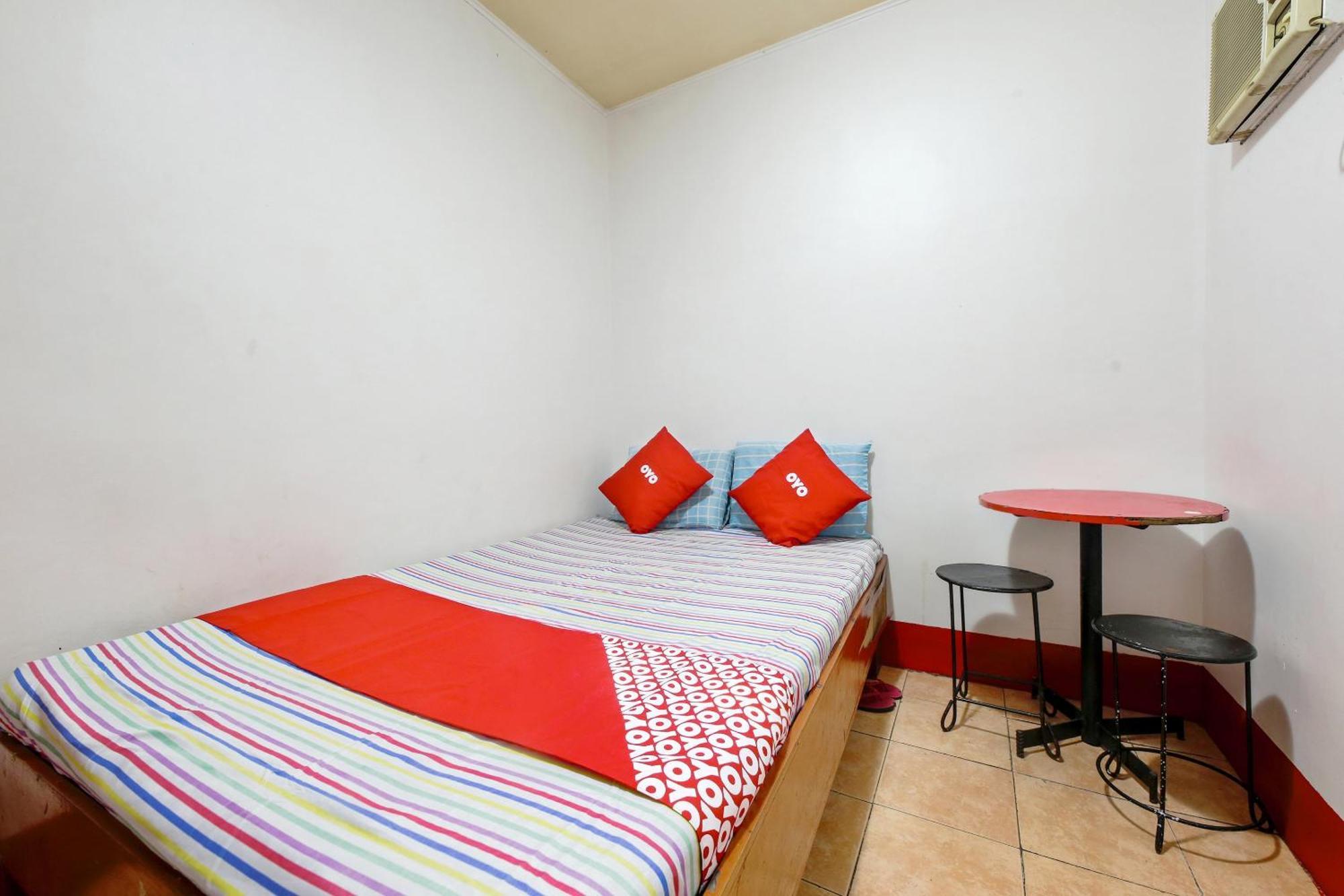 Busline Apartelle Quezon City Exterior photo